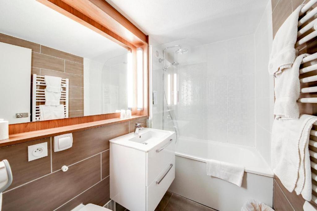 Brit Hotel Confort Nancy Lunéville Dış mekan fotoğraf