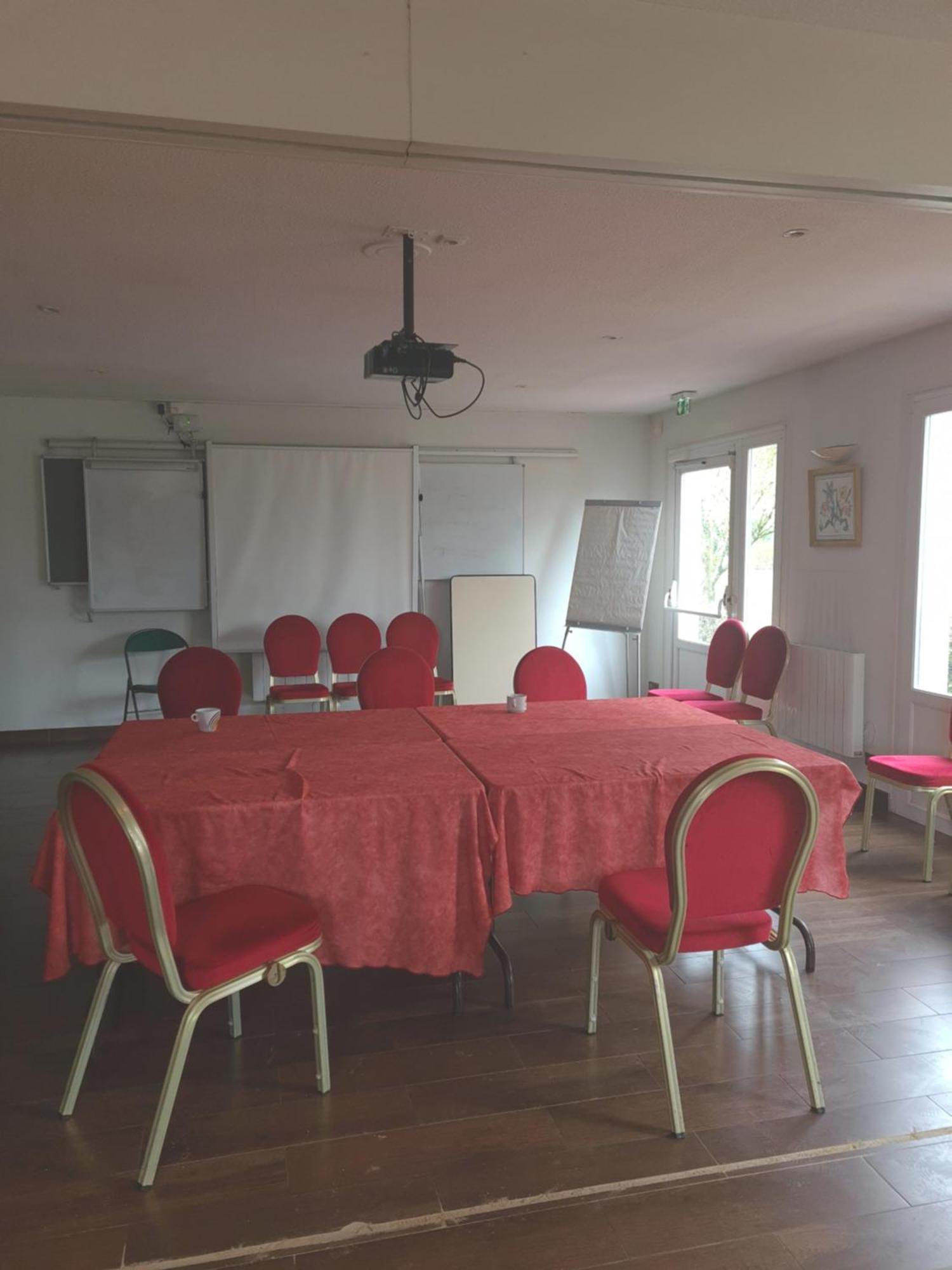 Brit Hotel Confort Nancy Lunéville Dış mekan fotoğraf